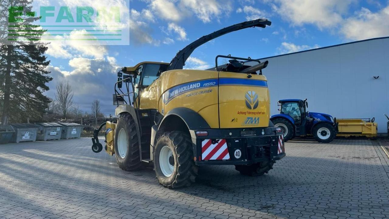 New Holland fr 550 häcksler inkl. pickup und maisgebiss - Exakthack: bild 3 New Holland fr 550 häcksler inkl. pickup und maisgebiss - Exakthack: bild 3