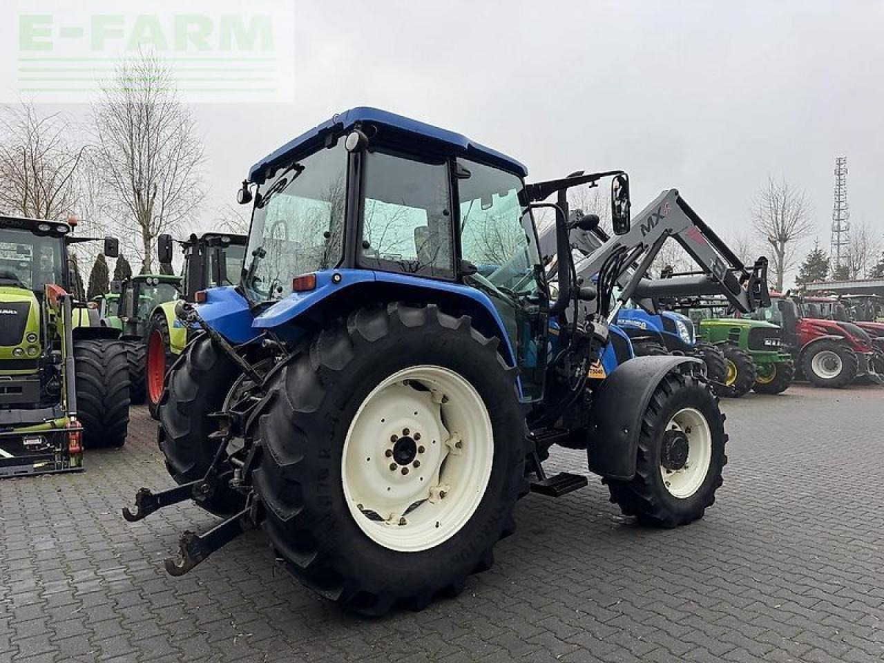 New Holland t5040 + mx t8 - Traktor: bild 5 New Holland t5040 + mx t8 - Traktor: bild 5