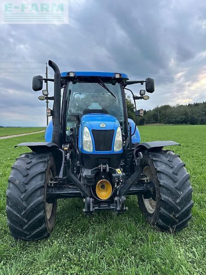 New Holland t6.140 auto command - Traktor: bild 4 New Holland t6.140 auto command - Traktor: bild 4