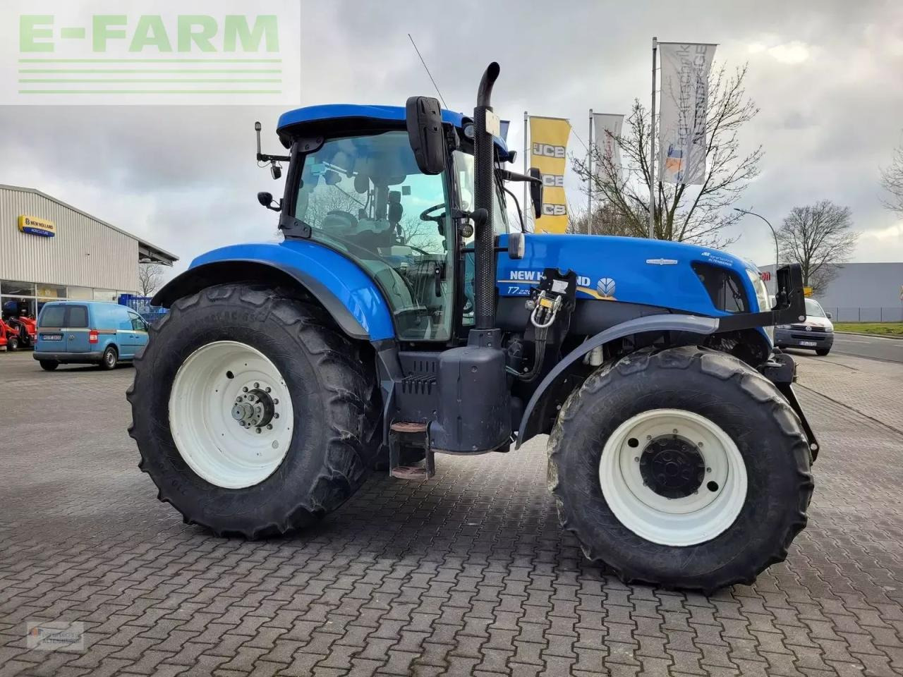 New Holland t7.220 ac - Traktor: bild 3 New Holland t7.220 ac - Traktor: bild 3
