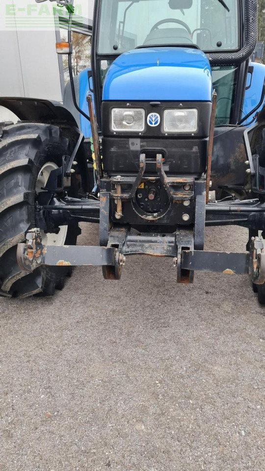 New Holland tl100 (4wd) - Traktor: bild 5 New Holland tl100 (4wd) - Traktor: bild 5