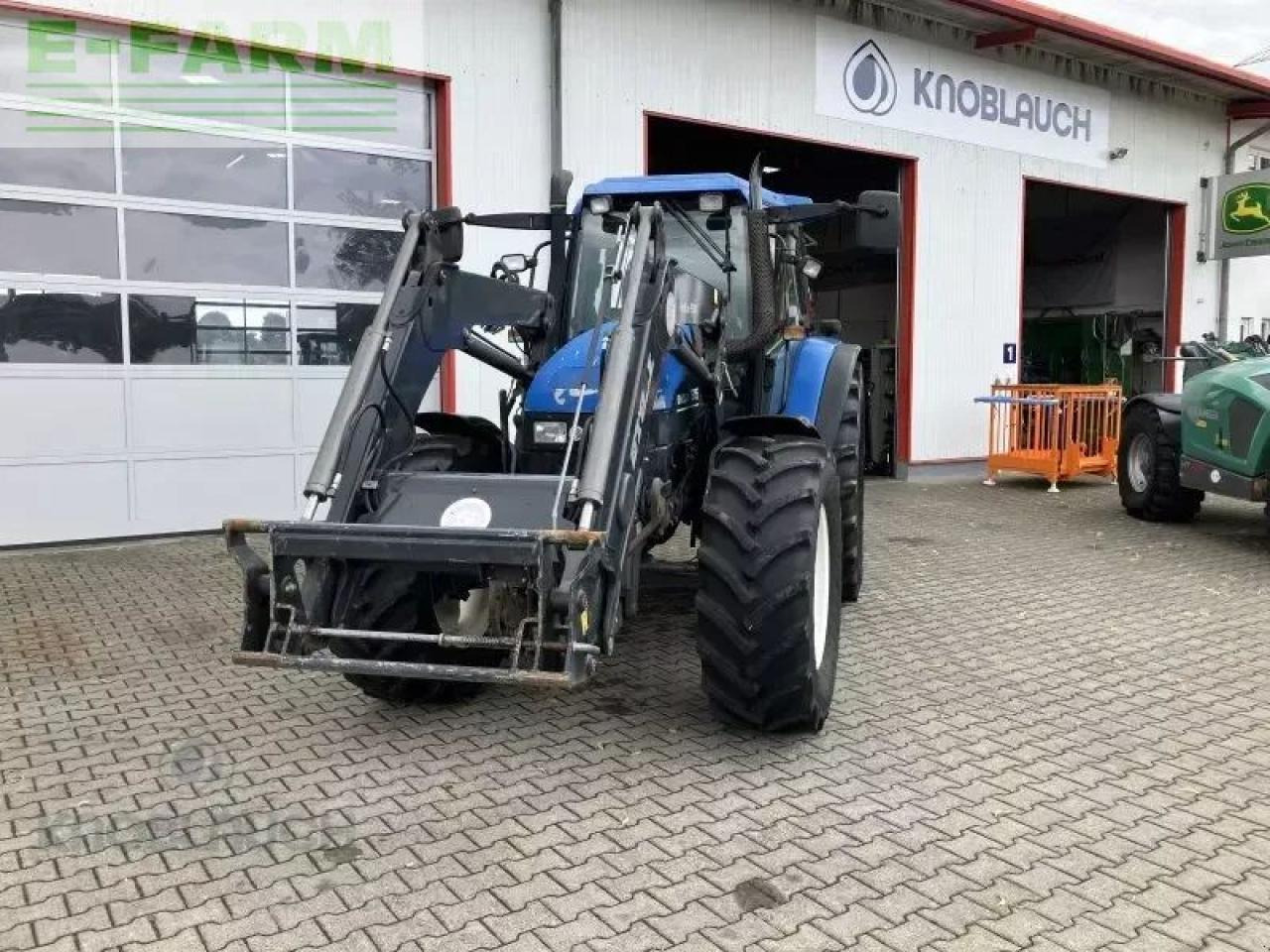 New Holland ts 115 - Traktor: bild 2 New Holland ts 115 - Traktor: bild 2