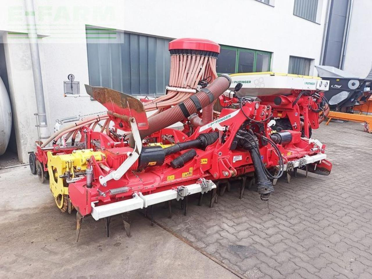 Pöttinger 4 m säkombination pneumatisch klappbar - Kombisåmaskin: bild 3 Pöttinger 4 m säkombination pneumatisch klappbar - Kombisåmaskin: bild 3