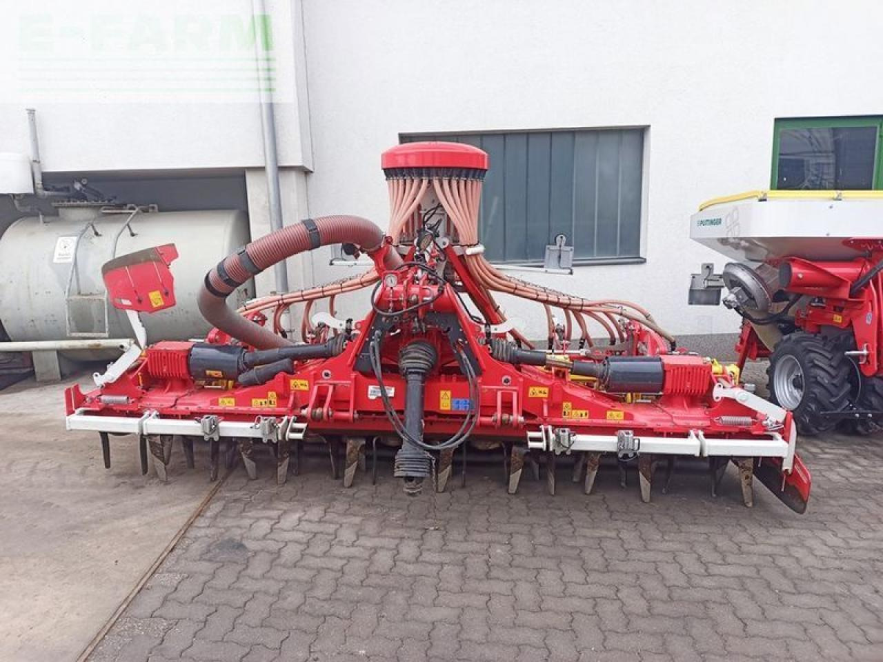 Pöttinger 4 m säkombination pneumatisch klappbar - Kombisåmaskin: bild 2 Pöttinger 4 m säkombination pneumatisch klappbar - Kombisåmaskin: bild 2