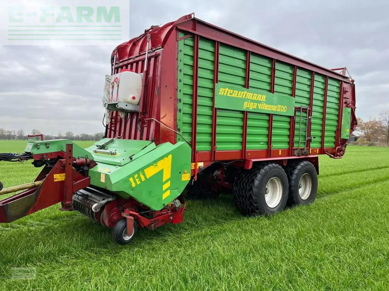 Strautmann giga vitesse 3 do - Ensilagevagn: bild 1 Strautmann giga vitesse 3 do - Ensilagevagn: bild 1