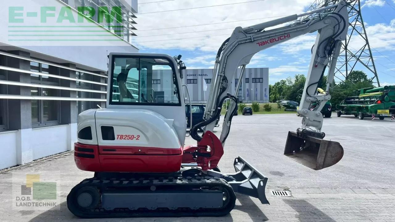 Takeuchi tb 250 - Minigrävmaskin: bild 4 Takeuchi tb 250 - Minigrävmaskin: bild 4