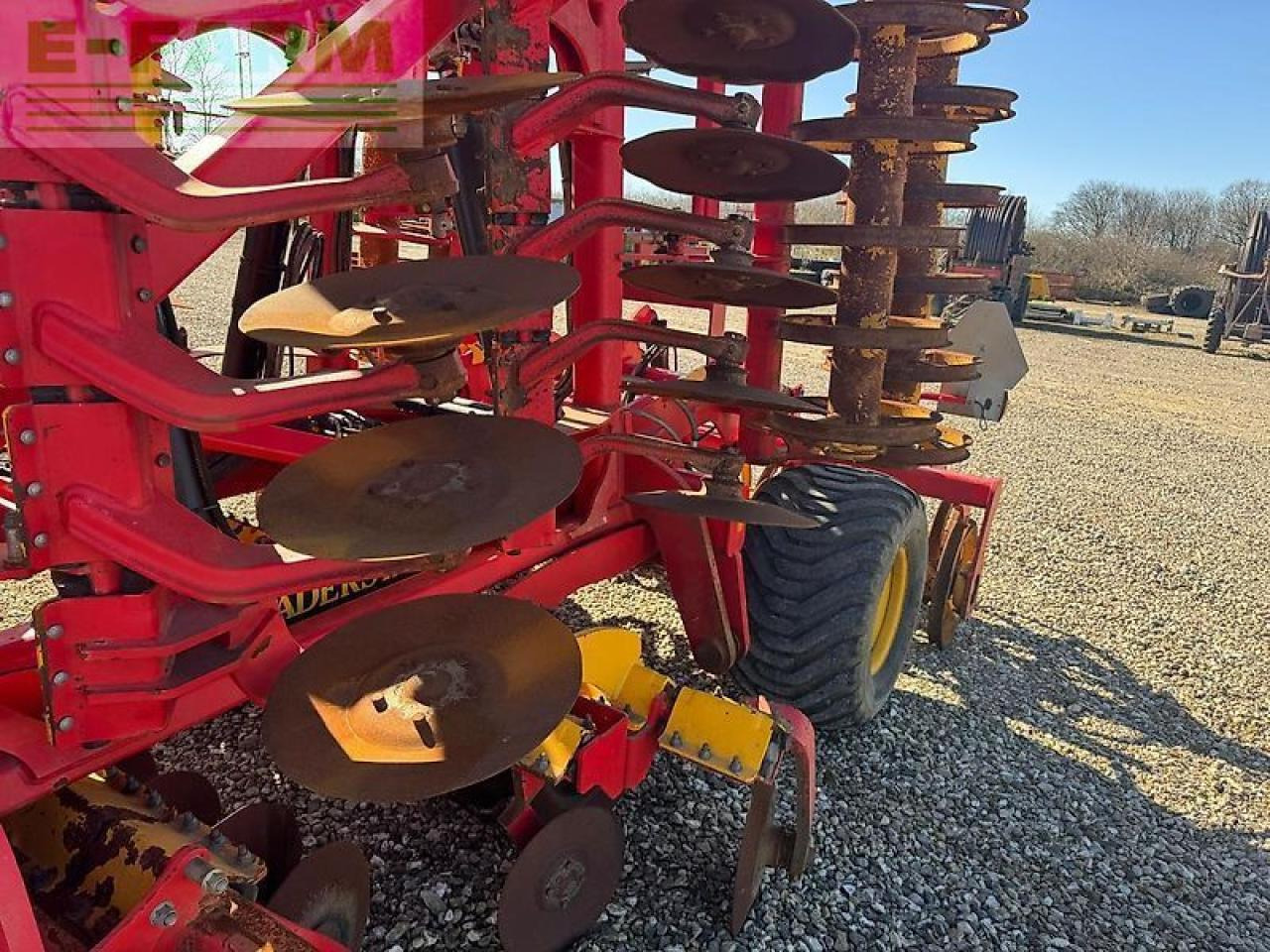 Väderstad carrier xl 825 - Tallriksredskap: bild 4 Väderstad carrier xl 825 - Tallriksredskap: bild 4