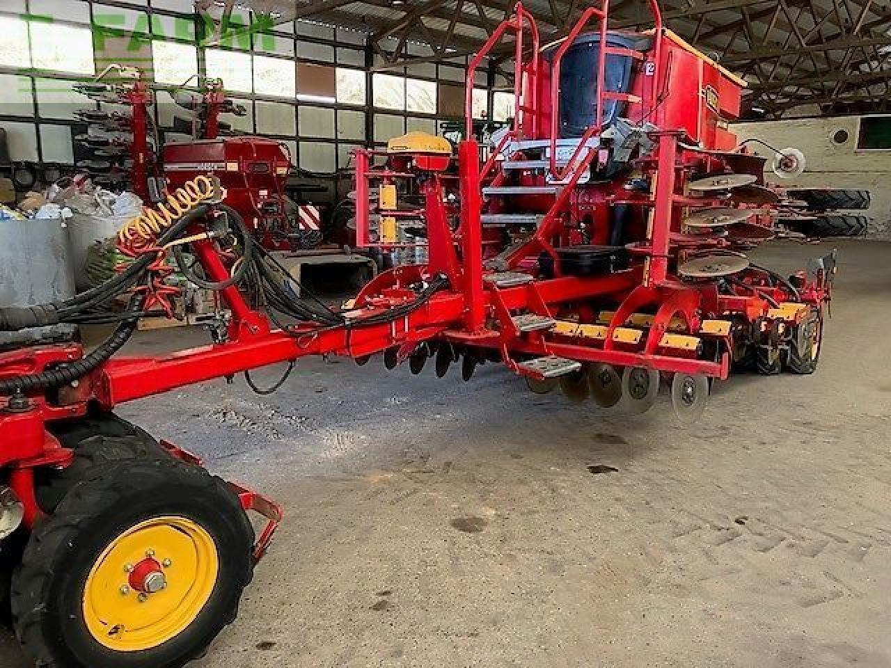 Väderstad rapid 400 s - Såmaskin: bild 1 Väderstad rapid 400 s - Såmaskin: bild 1