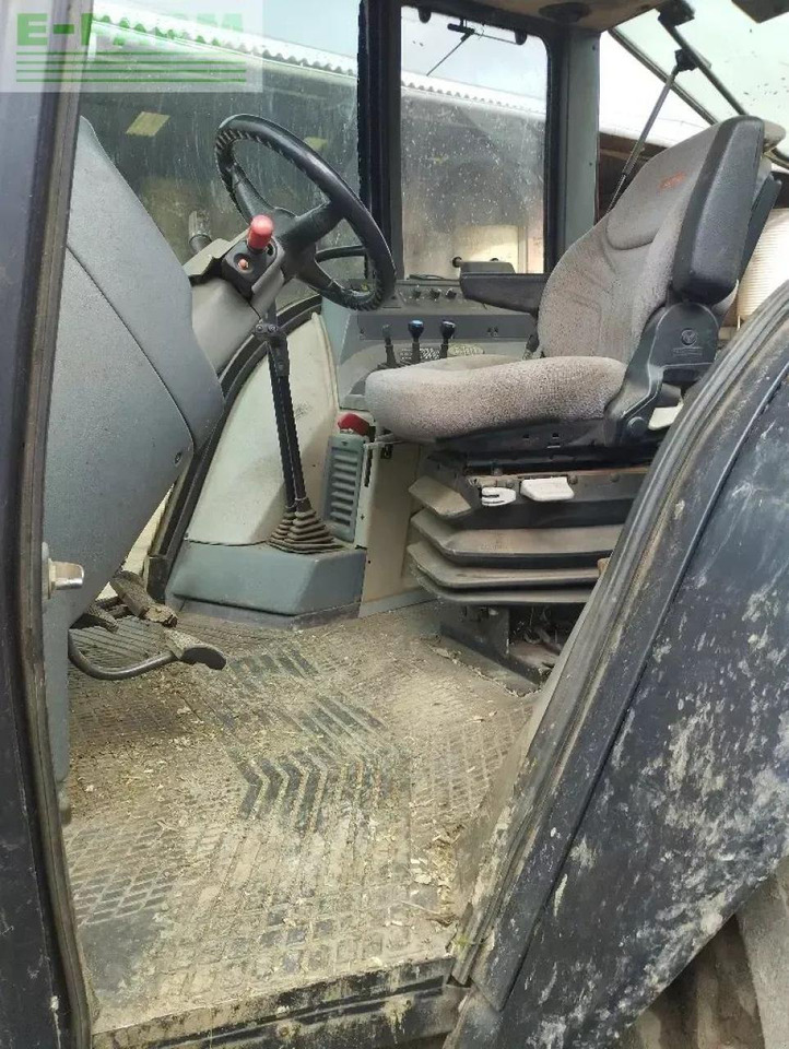 Valtra 8050 hitech HiTech - Traktor: bild 4 Valtra 8050 hitech HiTech - Traktor: bild 4