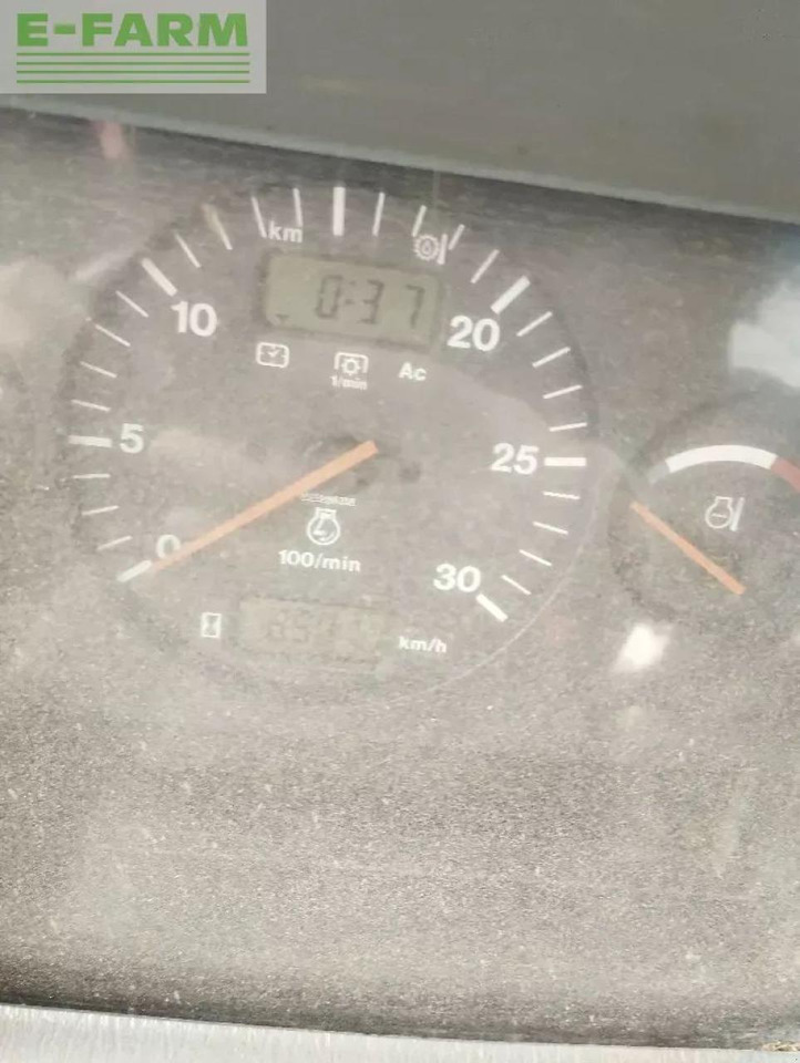 Valtra 8050 hitech HiTech - Traktor: bild 2 Valtra 8050 hitech HiTech - Traktor: bild 2