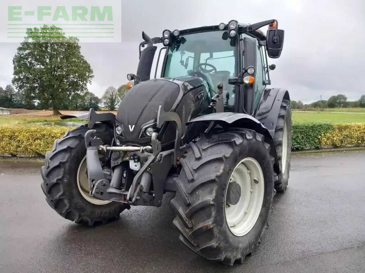 Valtra n 134 hitech HiTech - Traktor: bild 1 Valtra n 134 hitech HiTech - Traktor: bild 1