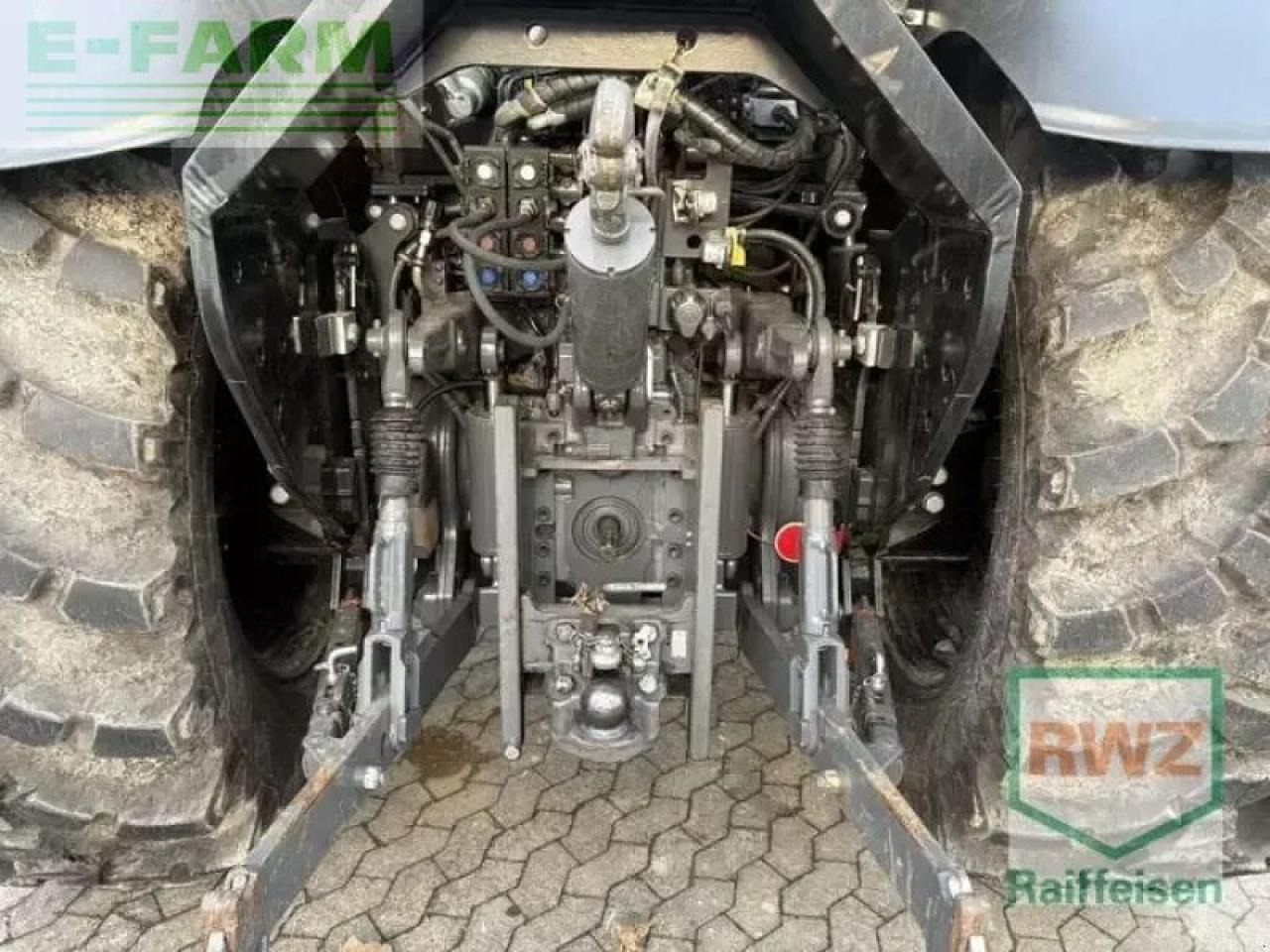 Valtra n155eh forstkran - Traktor: bild 4 Valtra n155eh forstkran - Traktor: bild 4