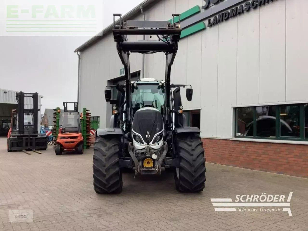 Valtra t 174 ed smarttouch | rtk | unlimited - Traktor: bild 2 Valtra t 174 ed smarttouch | rtk | unlimited - Traktor: bild 2