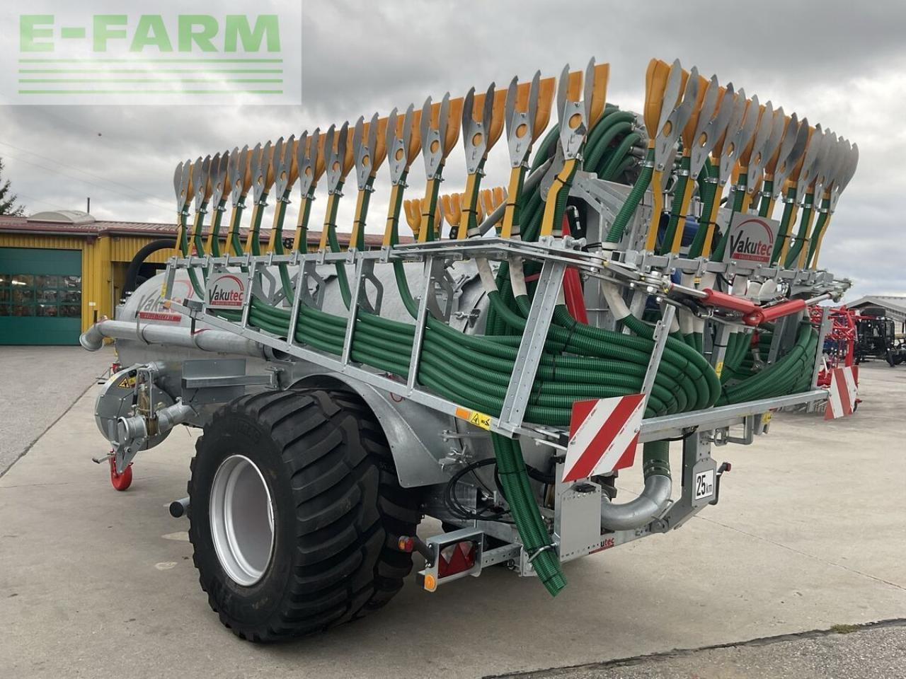 Va 7300 - Gödseltunna: bild 4 Va 7300 - Gödseltunna: bild 4