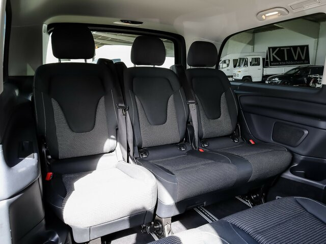 MERCEDES-BENZ EQV 300 lang,7Sitze,2xKlima,2xSchiebetür el.,LED... - Persontransport, El transportbil: bild 4 MERCEDES-BENZ EQV 300 lang,7Sitze,2xKlima,2xSchiebetür el.,LED... - Persontransport, El transportbil: bild 4