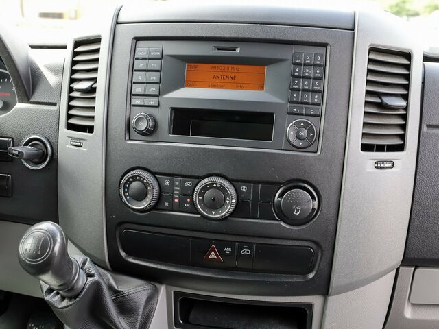 MERCEDES-BENZ Sprinter 316CDI DOKA,Allrad,Klima,Standhzg.... - Transportbil med flak, Dubbelhytt transportbil: bild 5 MERCEDES-BENZ Sprinter 316CDI DOKA,Allrad,Klima,Standhzg.... - Transportbil med flak, Dubbelhytt transportbil: bild 5