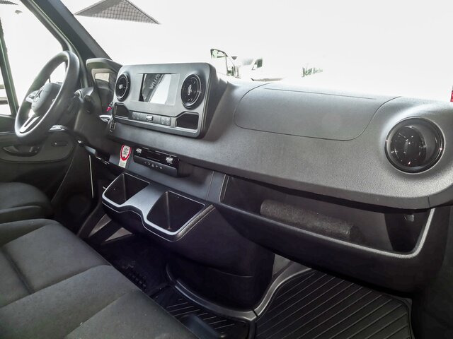 MERCEDES-BENZ Sprinter 317 CDI,3665mm,Automatik,Kamera... - Skåpbil: bild 4 MERCEDES-BENZ Sprinter 317 CDI,3665mm,Automatik,Kamera... - Skåpbil: bild 4