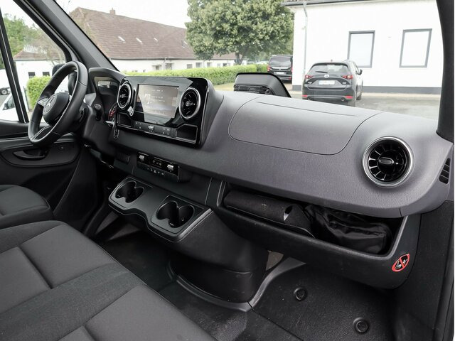MERCEDES-BENZ Sprinter 317 Maxi,9GTronic,MBUX,Kamera... - Skåpbil: bild 2 MERCEDES-BENZ Sprinter 317 Maxi,9GTronic,MBUX,Kamera... - Skåpbil: bild 2