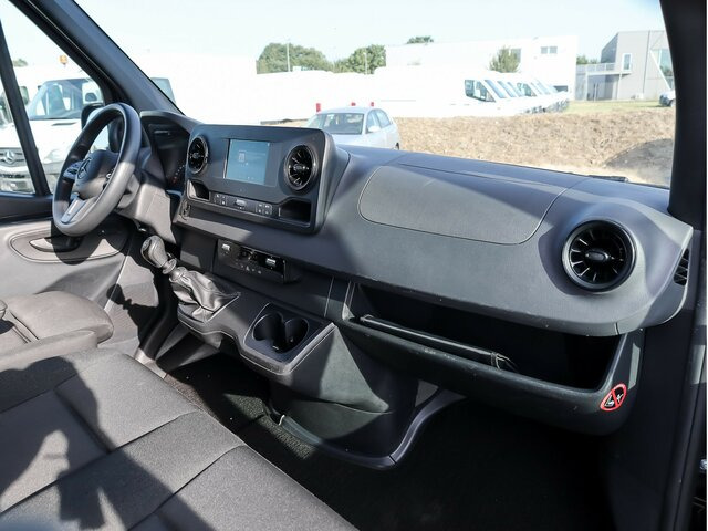 MERCEDES-BENZ Sprinter 317 Maxi,MBUX,Kamera,Tempomat... - Skåpbil: bild 4 MERCEDES-BENZ Sprinter 317 Maxi,MBUX,Kamera,Tempomat... - Skåpbil: bild 4