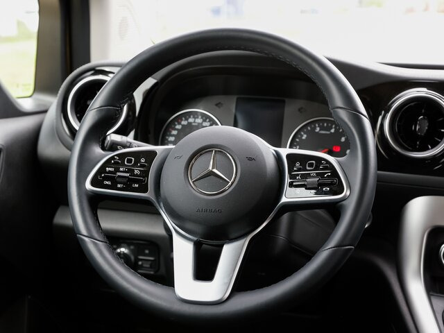 MERCEDES-BENZ T 180 Progressive,AHK,LED,Navi,Kamera,Tempomat... - Persontransport: bild 5 MERCEDES-BENZ T 180 Progressive,AHK,LED,Navi,Kamera,Tempomat... - Persontransport: bild 5