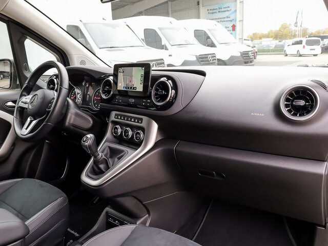 MERCEDES-BENZ T 180 Progressive,AMF Rollstuhlrampe,LED,Navi... - Persontransport: bild 5 MERCEDES-BENZ T 180 Progressive,AMF Rollstuhlrampe,LED,Navi... - Persontransport: bild 5