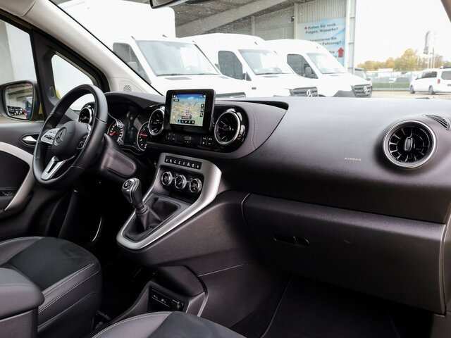 MERCEDES-BENZ T 180 Progressive,AMF Rollstuhlrampe,LED,Navi... - Persontransport: bild 5 MERCEDES-BENZ T 180 Progressive,AMF Rollstuhlrampe,LED,Navi... - Persontransport: bild 5