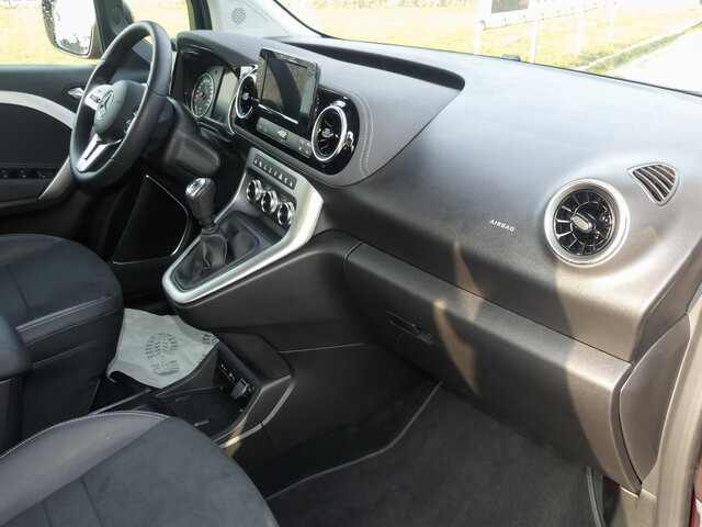 MERCEDES-BENZ T 180 Progressive,MBUX,LED,Navi,Kamera,Tempomat... - Persontransport: bild 2 MERCEDES-BENZ T 180 Progressive,MBUX,LED,Navi,Kamera,Tempomat... - Persontransport: bild 2