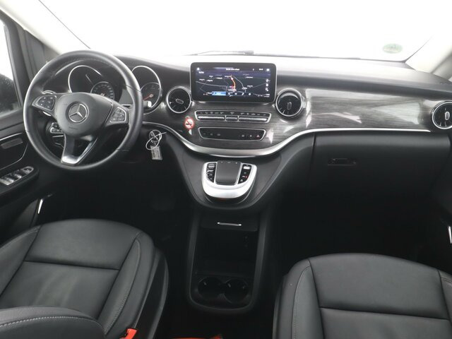 MERCEDES-BENZ V 300 Avantgarde Extralang,Allrad,2Schiebetüren... - Persontransport: bild 2 MERCEDES-BENZ V 300 Avantgarde Extralang,Allrad,2Schiebetüren... - Persontransport: bild 2