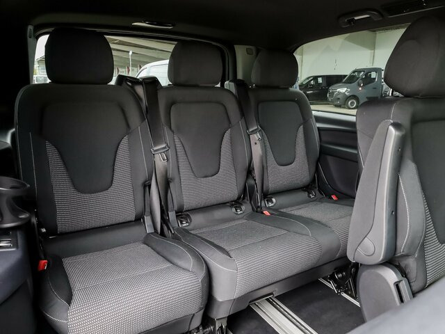 MERCEDES-BENZ V 300 Edition,lang,7-Sitzer,2Schiebetüren,Tisch... - Persontransport: bild 4 MERCEDES-BENZ V 300 Edition,lang,7-Sitzer,2Schiebetüren,Tisch... - Persontransport: bild 4