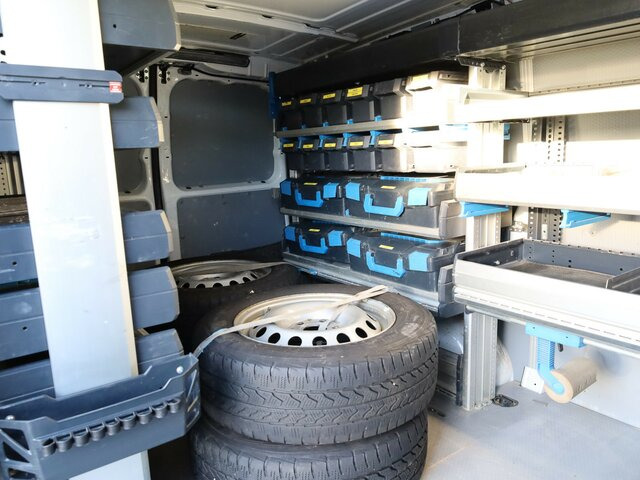 MERCEDES-BENZ Vito114CDI KA lang ,Klima,SortimoRegalsystem... - Små skåpbil: bild 3 MERCEDES-BENZ Vito114CDI KA lang ,Klima,SortimoRegalsystem... - Små skåpbil: bild 3