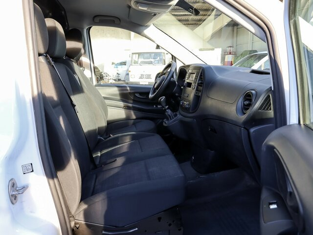 MERCEDES-BENZ Vito114CDI KA lang ,Klima,SortimoRegalsystem... - Små skåpbil: bild 5 MERCEDES-BENZ Vito114CDI KA lang ,Klima,SortimoRegalsystem... - Små skåpbil: bild 5