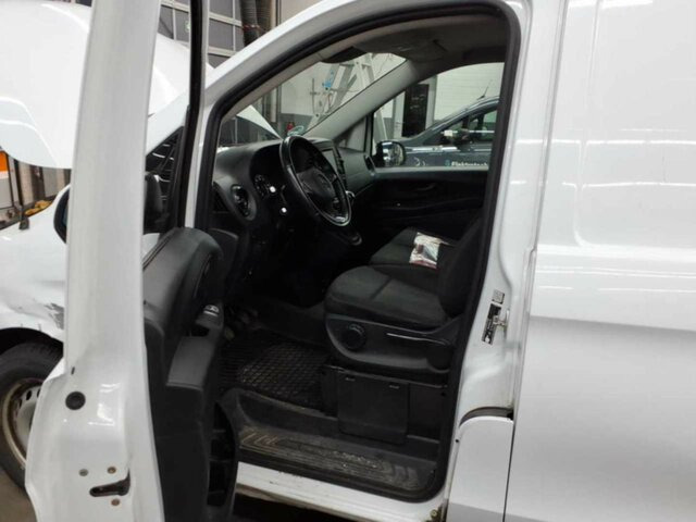 MERCEDES-BENZ Vito116CDI KA Extralang,Klima,Kamera,Tempomat... - Små skåpbil: bild 2 MERCEDES-BENZ Vito116CDI KA Extralang,Klima,Kamera,Tempomat... - Små skåpbil: bild 2