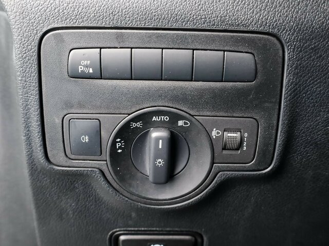 Små skåpbil MERCEDES-BENZ Vito116CDI KA lang,Kamera,Tempomat,Klima...: bild 9 Små skåpbil MERCEDES-BENZ Vito116CDI KA lang,Kamera,Tempomat,Klima...: bild 9