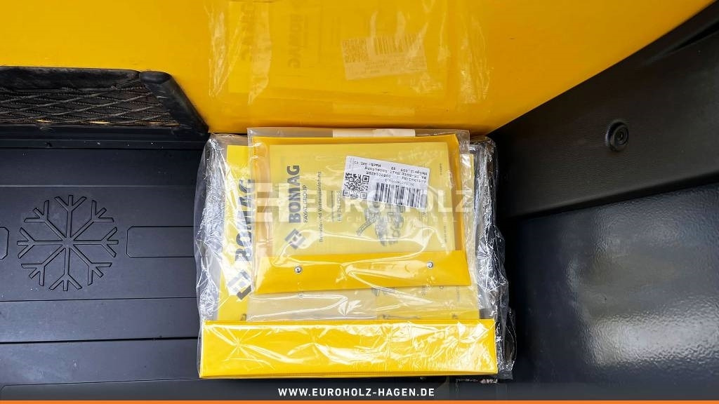 Kompaktor Bomag Stachelwalze BW 213 PDH-5, Schnellgang, Walzenzug: bild 22 Kompaktor Bomag Stachelwalze BW 213 PDH-5, Schnellgang, Walzenzug: bild 22