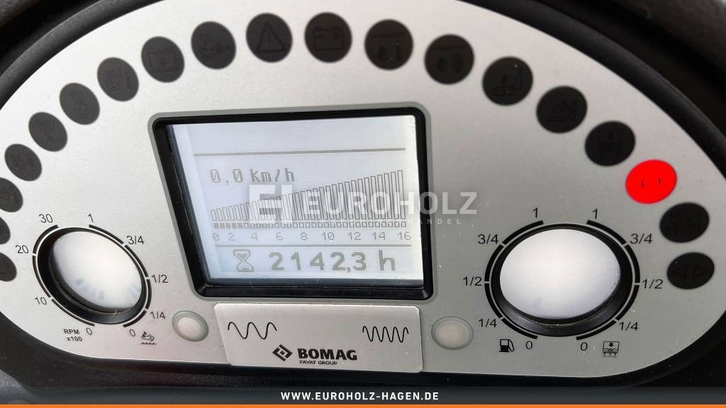 Kompaktor Bomag Stachelwalze BW 213 PDH-5, Schnellgang, Walzenzug: bild 16 Kompaktor Bomag Stachelwalze BW 213 PDH-5, Schnellgang, Walzenzug: bild 16
