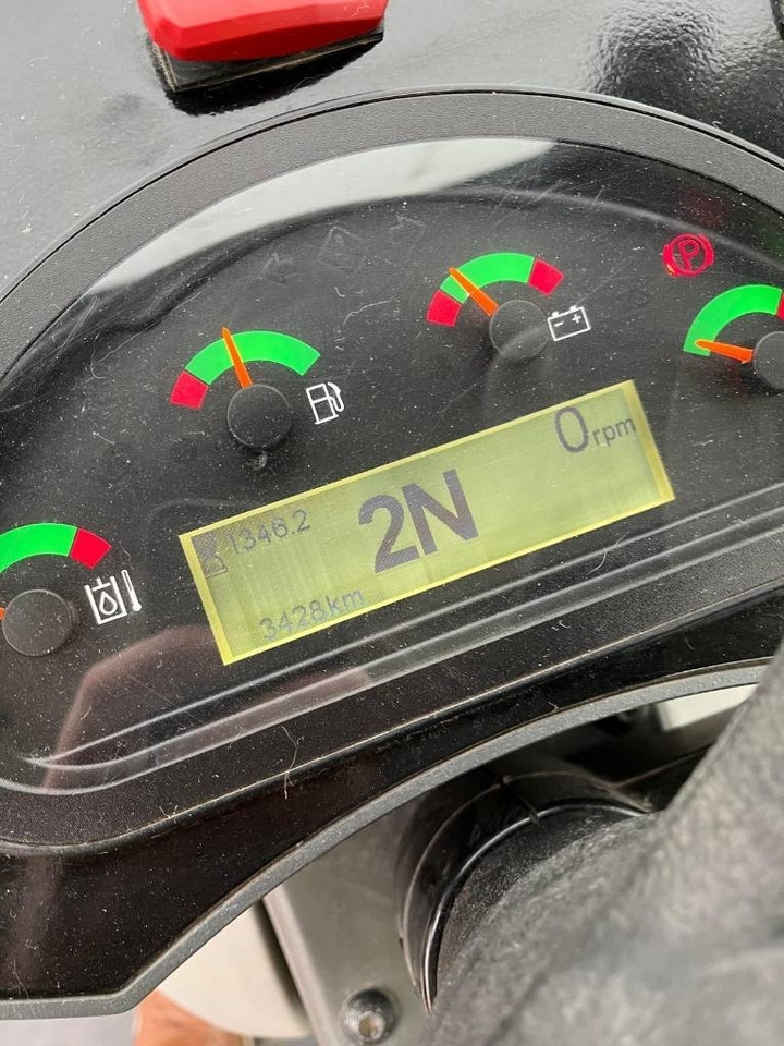 CAT 908 M, bis 35 km/h, Allrad, hydr. Schnellwechsler - Hjullastare: bild 5 CAT 908 M, bis 35 km/h, Allrad, hydr. Schnellwechsler - Hjullastare: bild 5