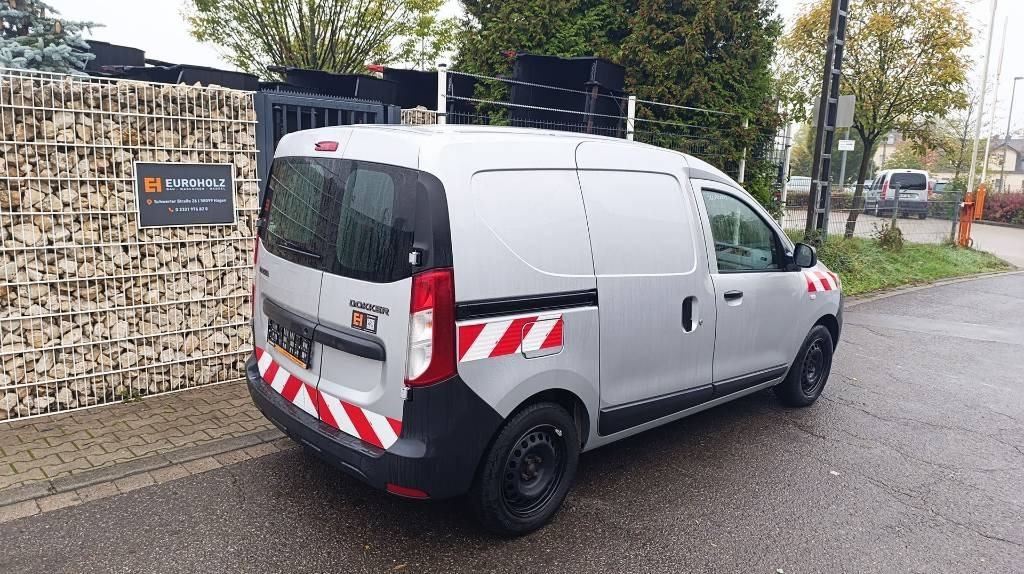 Dacia Dokker Transporter, Kastenwagen mit Schubladen - Små skåpbil: bild 4 Dacia Dokker Transporter, Kastenwagen mit Schubladen - Små skåpbil: bild 4