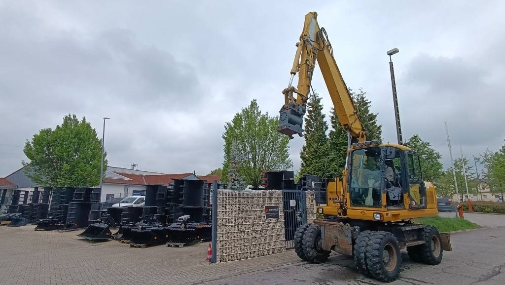 Komatsu PW 140 Mobilbagger Powertilt Schnellwechsler MS 10 - Grävmaskin på däck: bild 3 Komatsu PW 140 Mobilbagger Powertilt Schnellwechsler MS 10 - Grävmaskin på däck: bild 3