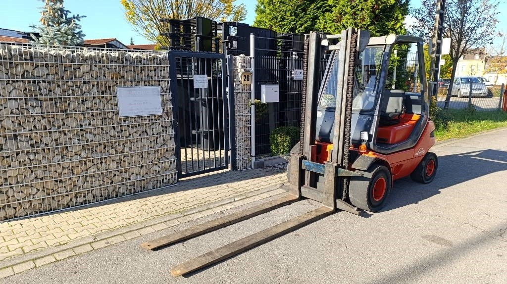 Dieseltruck Linde H 30 D, Duplex, Zusatzhydraulik, Palettengabel: bild 10 Dieseltruck Linde H 30 D, Duplex, Zusatzhydraulik, Palettengabel: bild 10