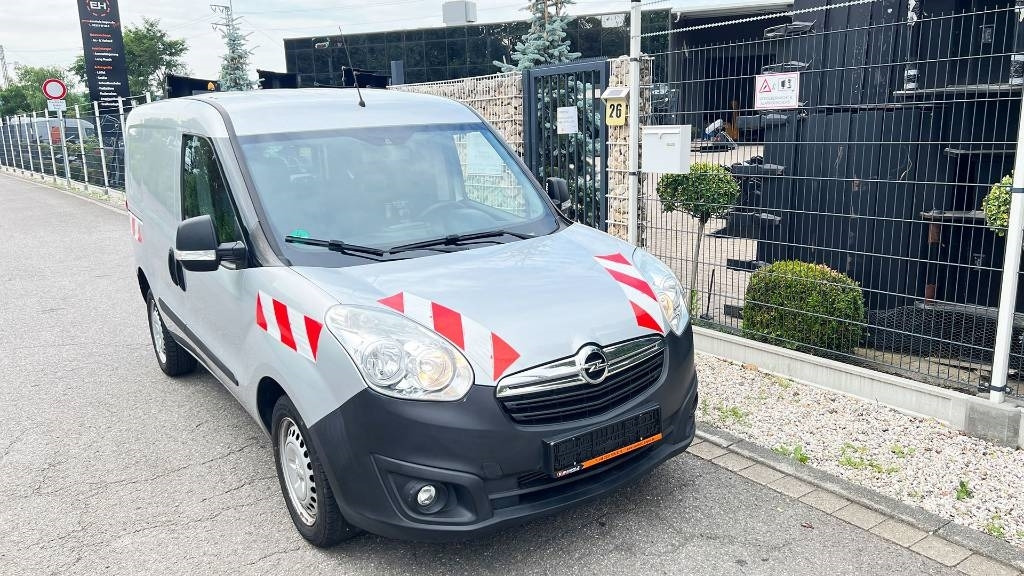 Opel Combo, 1.3 CDTi, Kastenwagen, Klima, PDC - Volymskåp: bild 5 Opel Combo, 1.3 CDTi, Kastenwagen, Klima, PDC - Volymskåp: bild 5