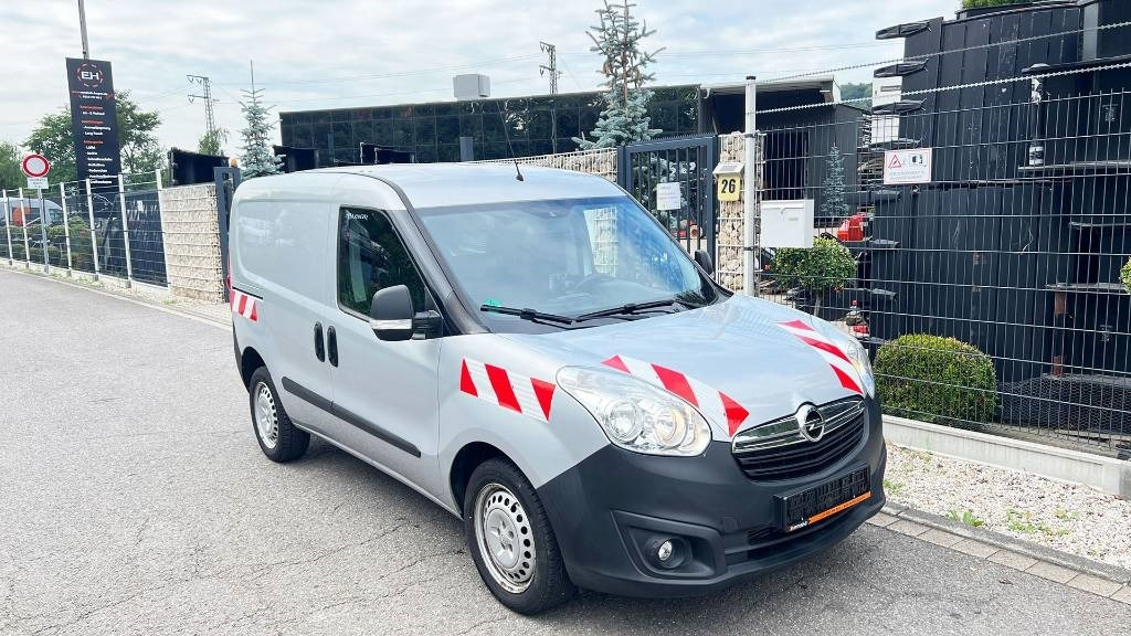 Opel Combo, 1.3 CDTi, Kastenwagen, Klima, PDC - Volymskåp: bild 4 Opel Combo, 1.3 CDTi, Kastenwagen, Klima, PDC - Volymskåp: bild 4