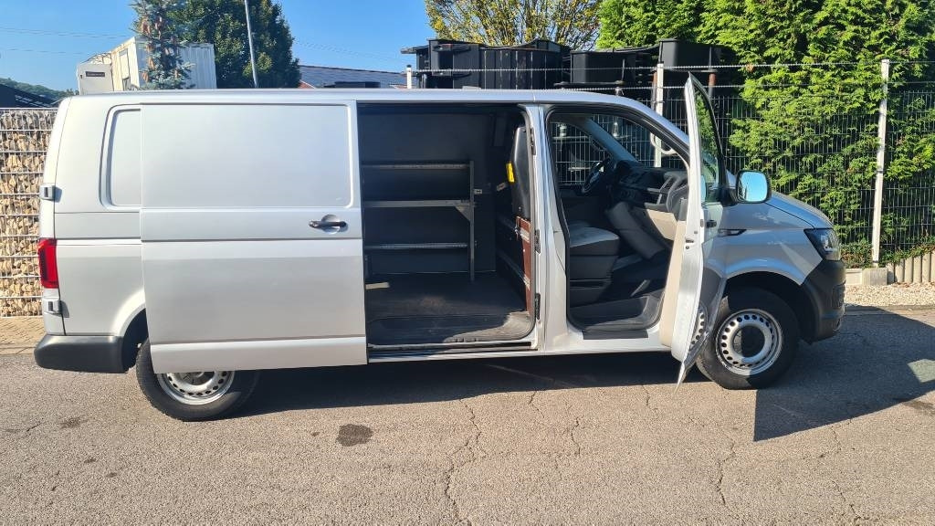 Volkswagen T5 2.0 TDI, Kasten, Werkstattschränke, Klima, AHK - Volymskåp: bild 5 Volkswagen T5 2.0 TDI, Kasten, Werkstattschränke, Klima, AHK - Volymskåp: bild 5