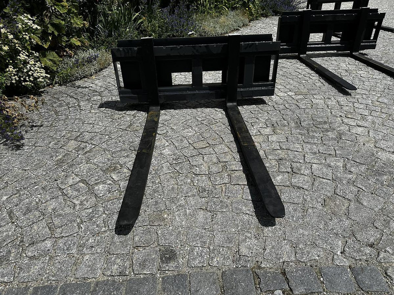 Big Palettengabel mit Bobcat 114cm Aufnahme - Gafflar för Materialhanteringsutrustning: bild 1 Big Palettengabel mit Bobcat 114cm Aufnahme - Gafflar för Materialhanteringsutrustning: bild 1