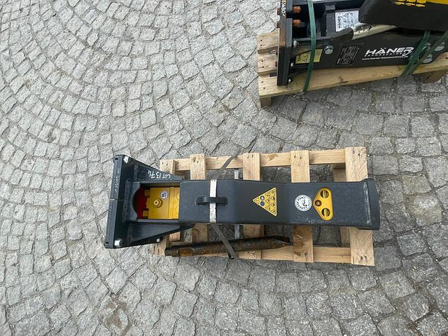 Mustang HM100 Hydraulikhammer - Hydraulisk hammare: bild 4 Mustang HM100 Hydraulikhammer - Hydraulisk hammare: bild 4