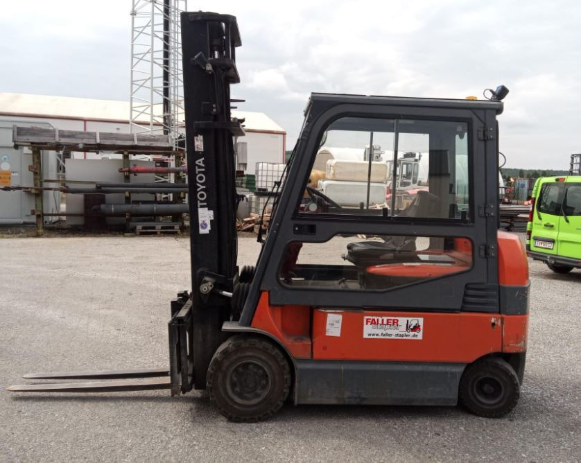 Toyota 7FBMF35 - Motviktstruck: bild 1 Toyota 7FBMF35 - Motviktstruck: bild 1