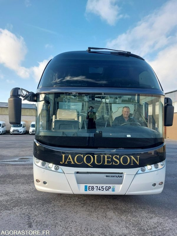 AUTOCAR NEOPLAN CITYLINER P16 L / 14M / 48+1+1+WC / 645008KM - Turistbuss: bild 2 AUTOCAR NEOPLAN CITYLINER P16 L / 14M / 48+1+1+WC / 645008KM - Turistbuss: bild 2