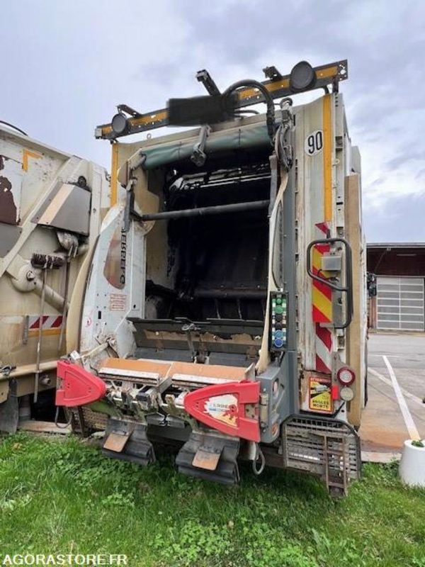 BENNE A ORDURES MENAGERES RENAULT - Sopbil: bild 4 BENNE A ORDURES MENAGERES RENAULT - Sopbil: bild 4