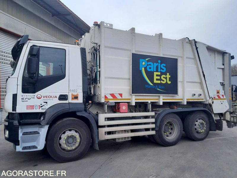BOM 26T GNC IVECO - 2016 / 111802 KM (6402- VPIDF -66ICAM571X) - Sopbil: bild 1 BOM 26T GNC IVECO - 2016 / 111802 KM (6402- VPIDF -66ICAM571X) - Sopbil: bild 1