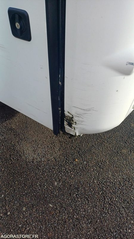 CAR MAN - FAST SCOLER 3 -N°7593 MEC 2007 / 354325 KM - FJ-897-LX - Skolbuss: bild 4 CAR MAN - FAST SCOLER 3 -N°7593 MEC 2007 / 354325 KM - FJ-897-LX - Skolbuss: bild 4