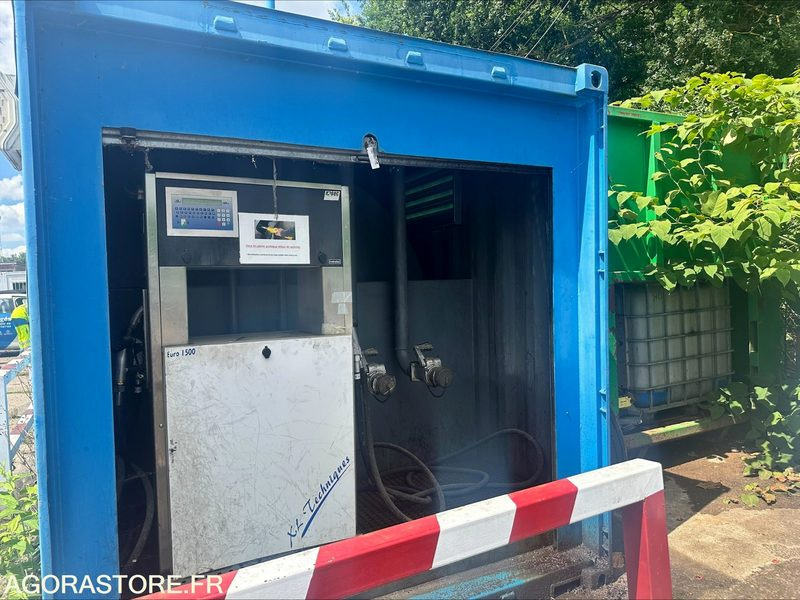 CONTAINER AVEC CUVE DE 40 000L & SYSTEME DE DISTRIBUTION CARBURANT - 2015 - Verktyg/ Utrustning: bild 2 CONTAINER AVEC CUVE DE 40 000L & SYSTEME DE DISTRIBUTION CARBURANT - 2015 - Verktyg/ Utrustning: bild 2